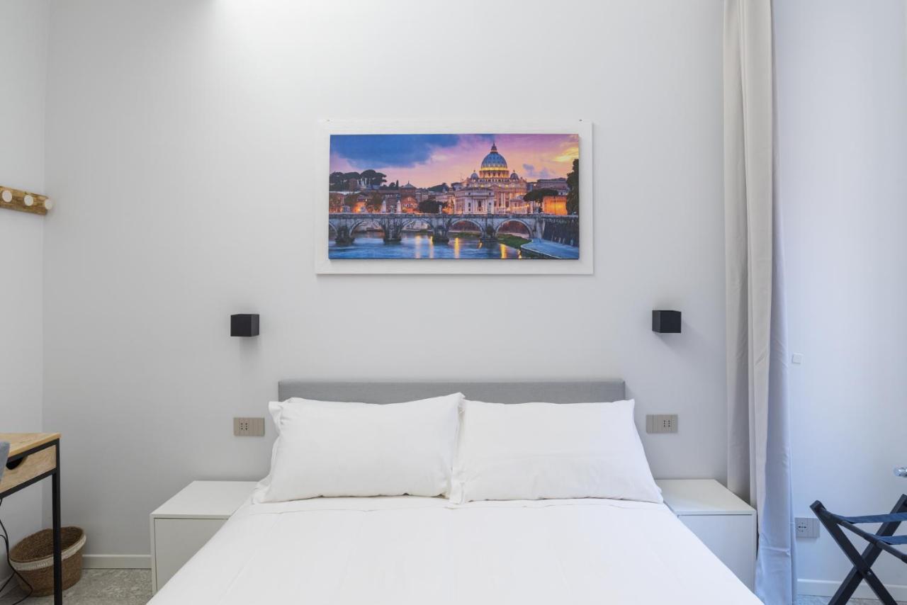 White Home Suite And Rooms Rome Buitenkant foto