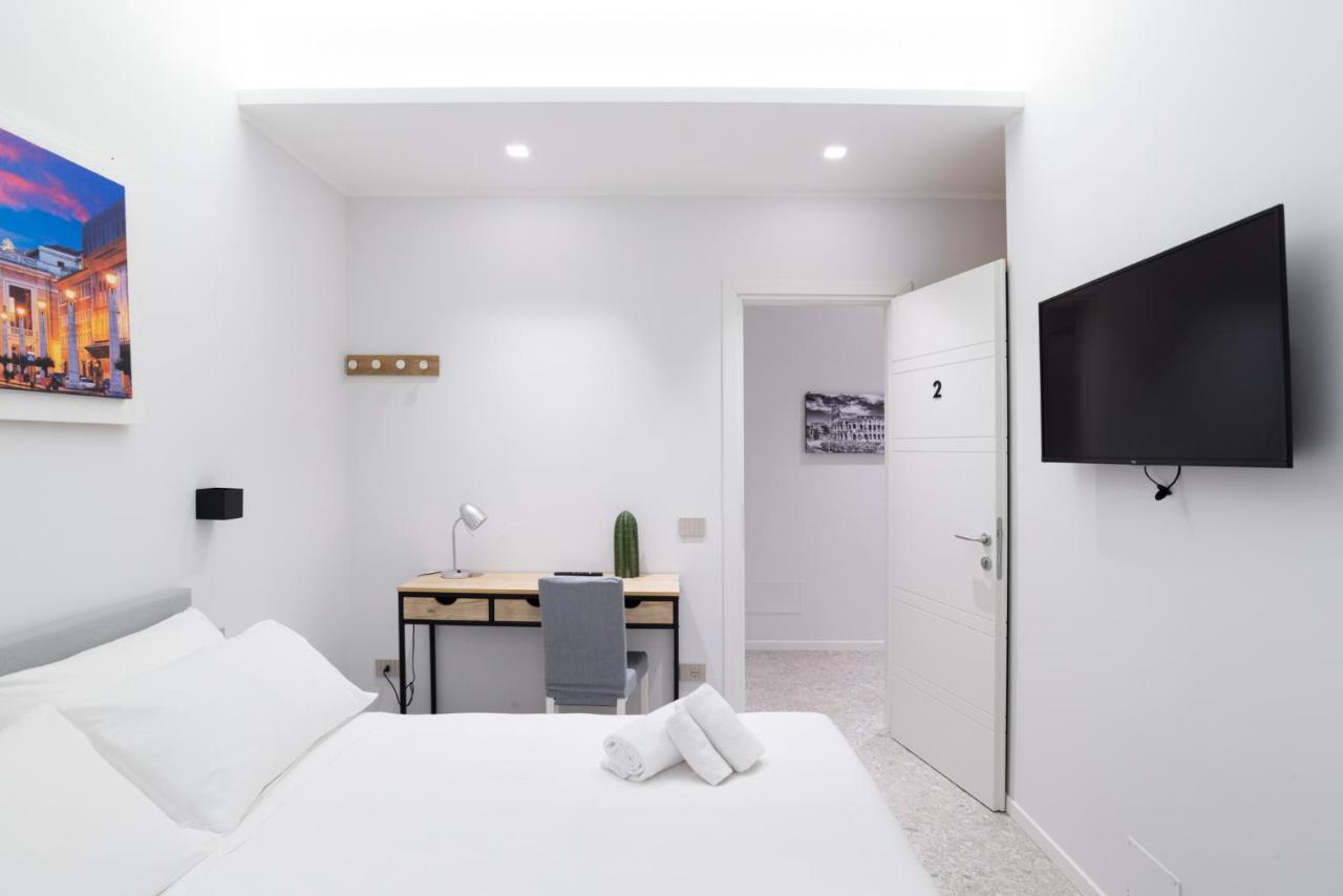 White Home Suite And Rooms Rome Buitenkant foto